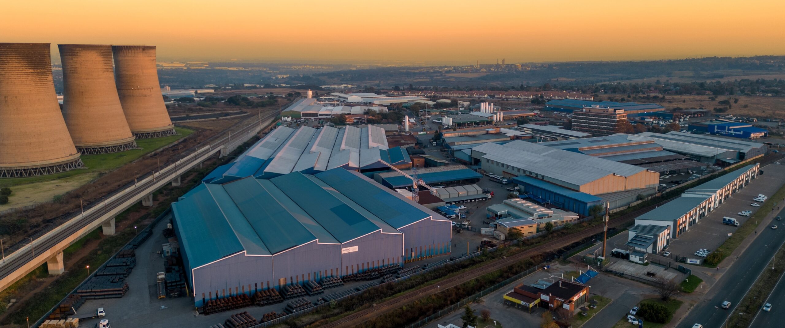 BARNES Arial 3944x1650